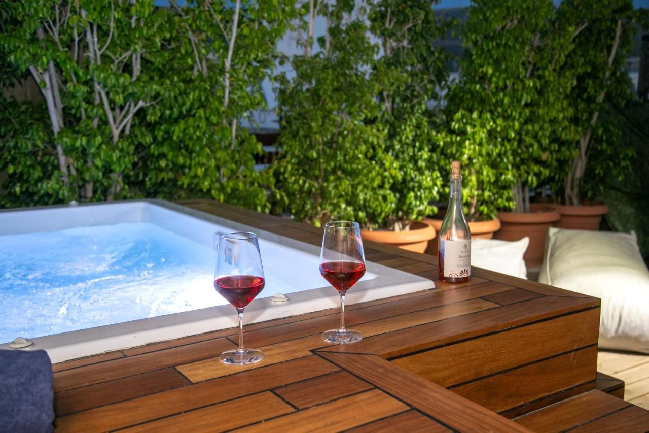 Beautiful Penthouse In Athens With Outside Jacuzzi Lägenhet Exteriör bild